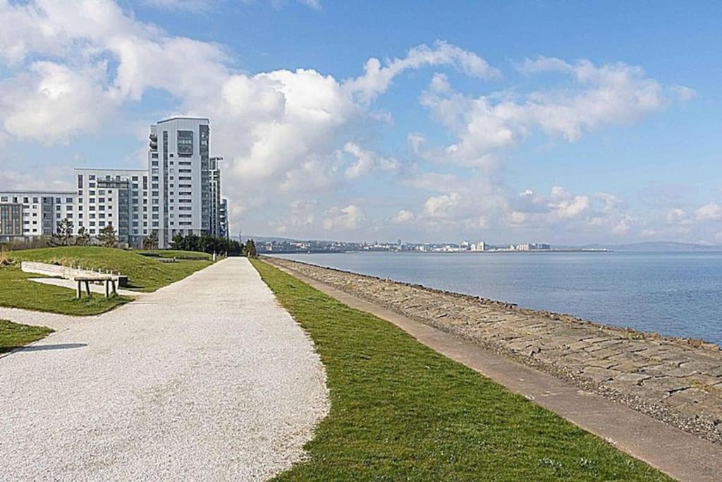 Modern 2 Bed Apartment With Stunning Seaside View Edynburg Zewnętrze zdjęcie
