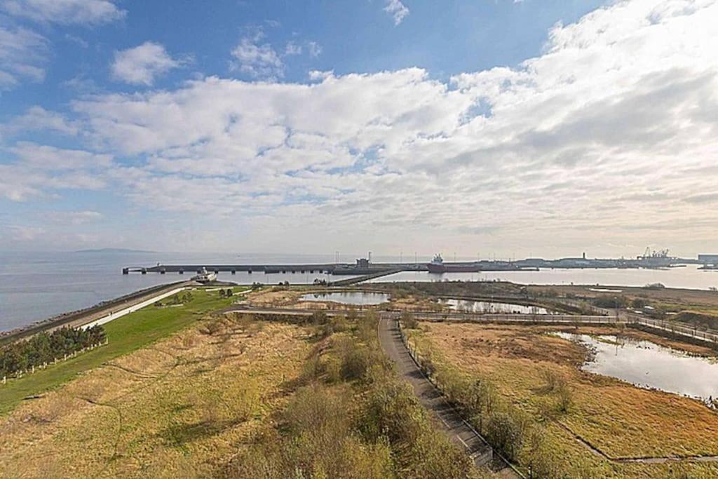 Modern 2 Bed Apartment With Stunning Seaside View Edynburg Zewnętrze zdjęcie